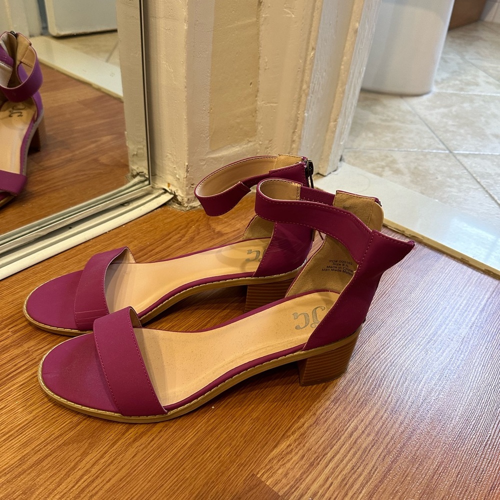 Women's Magenta Ankle Strap Sandals